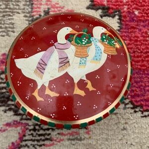 Festive Goose Holiday Tin - Red and Gold